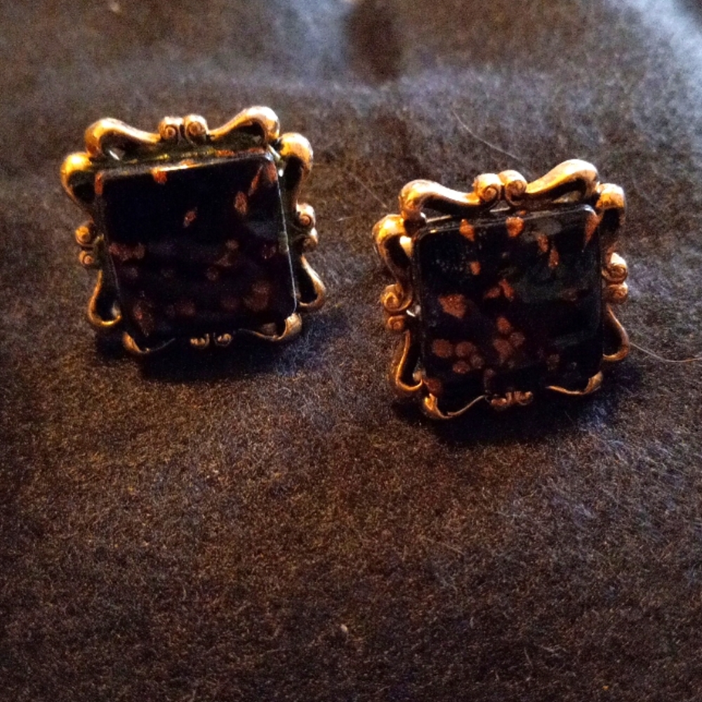 Cufflinks